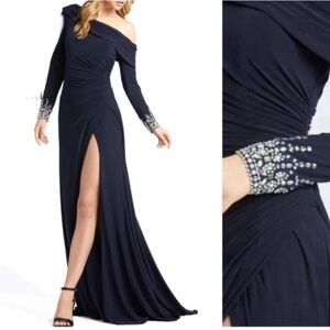 MAC DUGGAL Midnight Navy Blue NEW Asymmetric Jeweled Evening Gown NEW Size 6